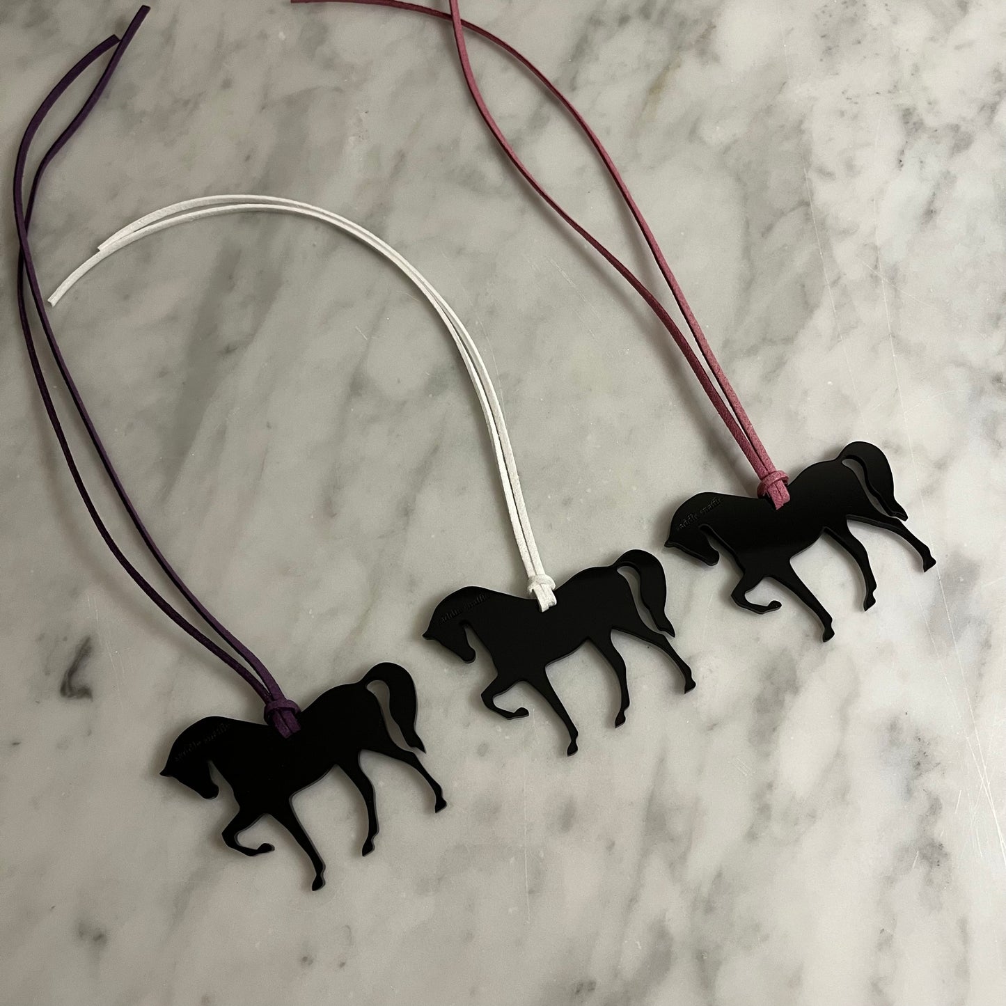 Hanging Horse Car Black