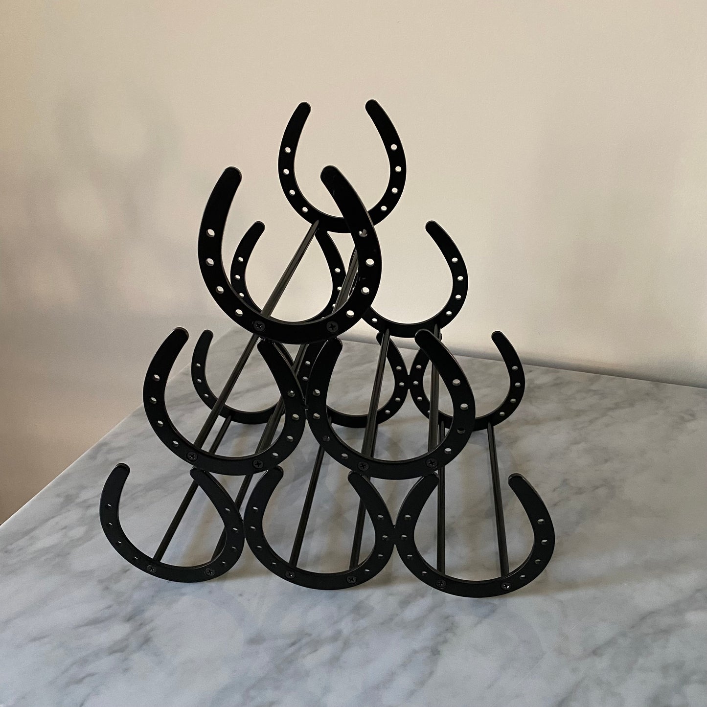 Horseshoe Bottles Stand