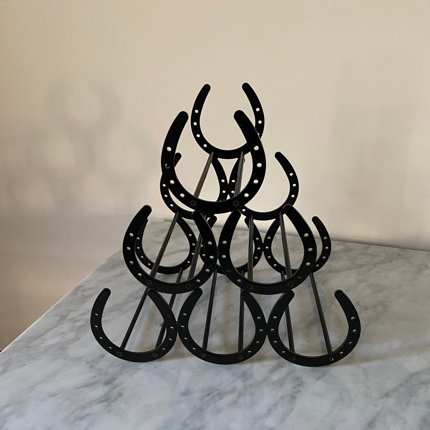 Horseshoe Bottles Stand