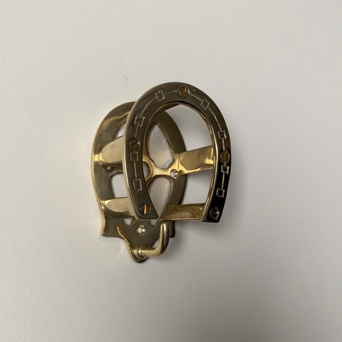 Horseshoe gold iron hanger