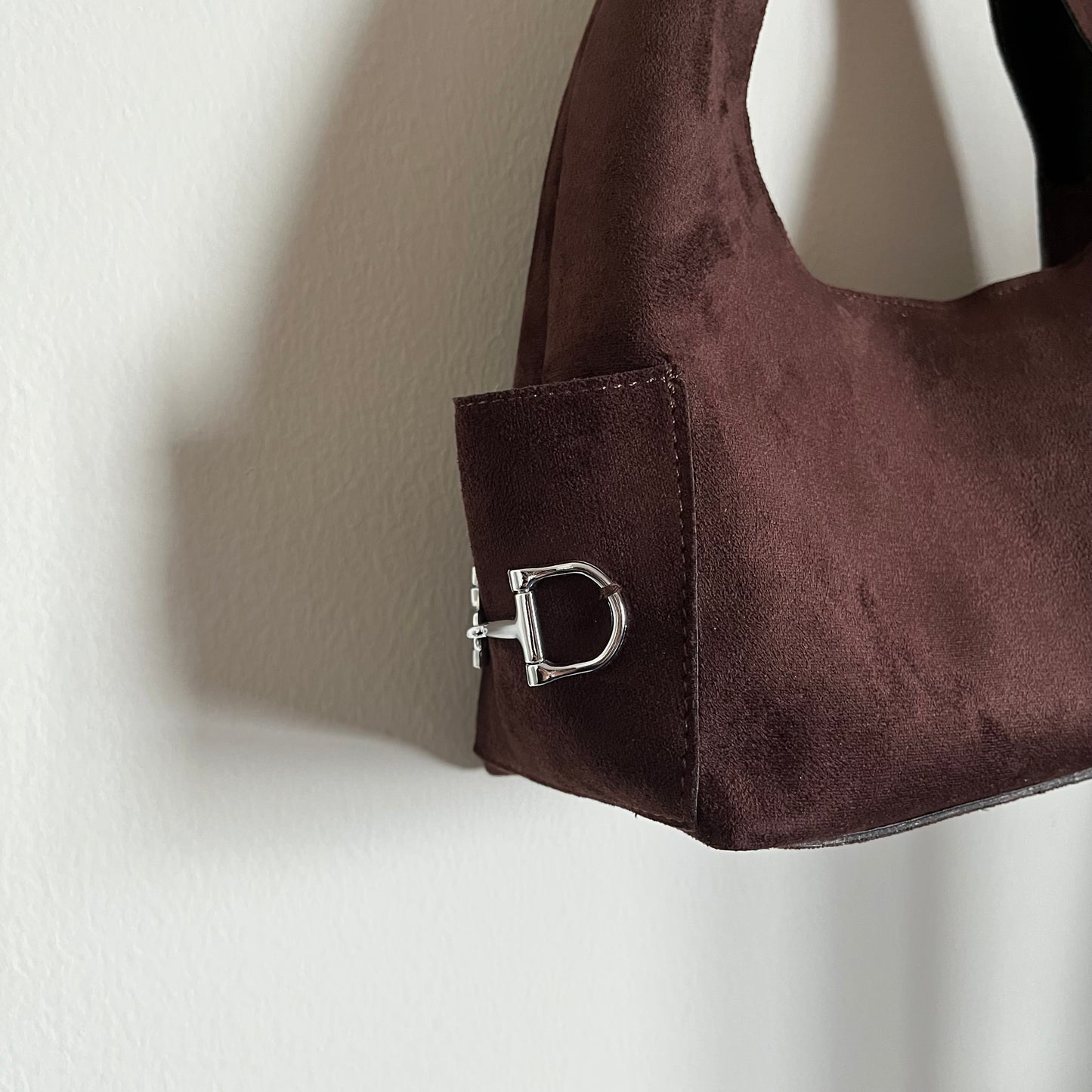 Chestnut Snaffle Handbag